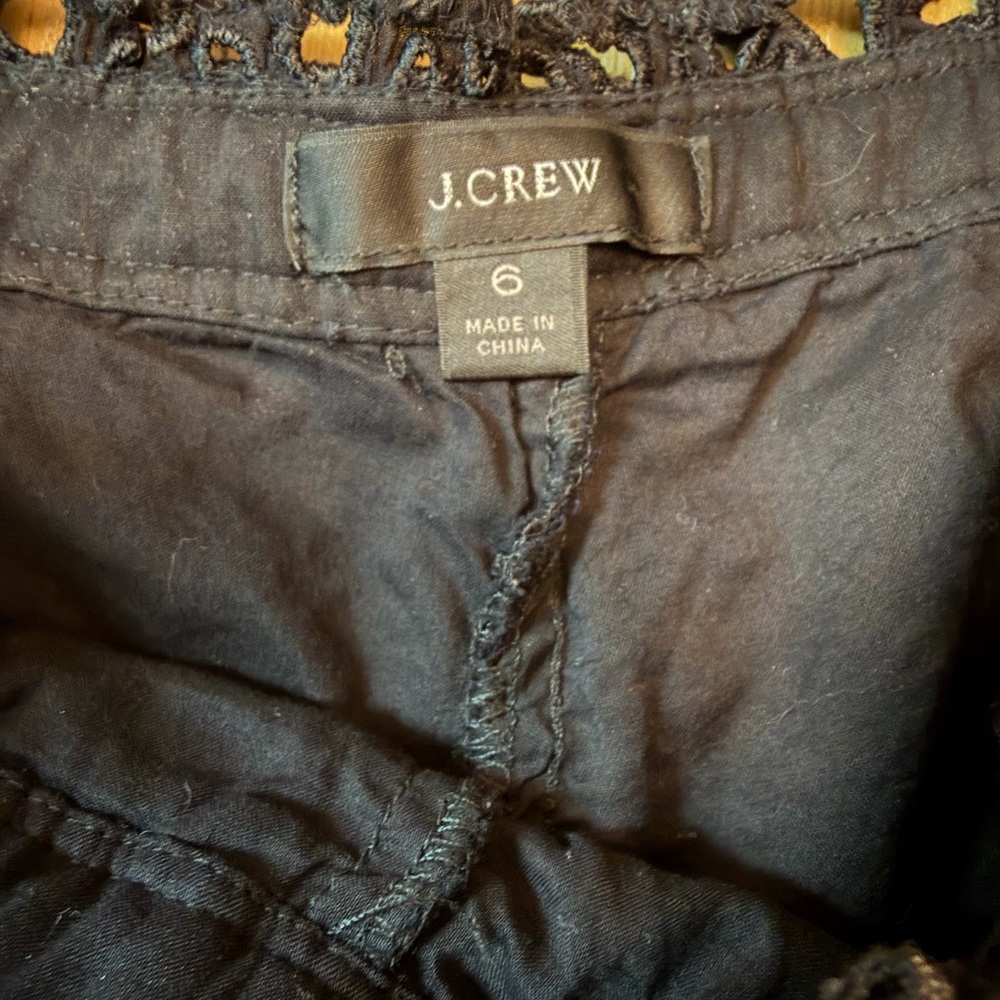 J.Crew Black Eyelet Pull On Shorts Size 6 Lined Summer - Picture 3 of 4